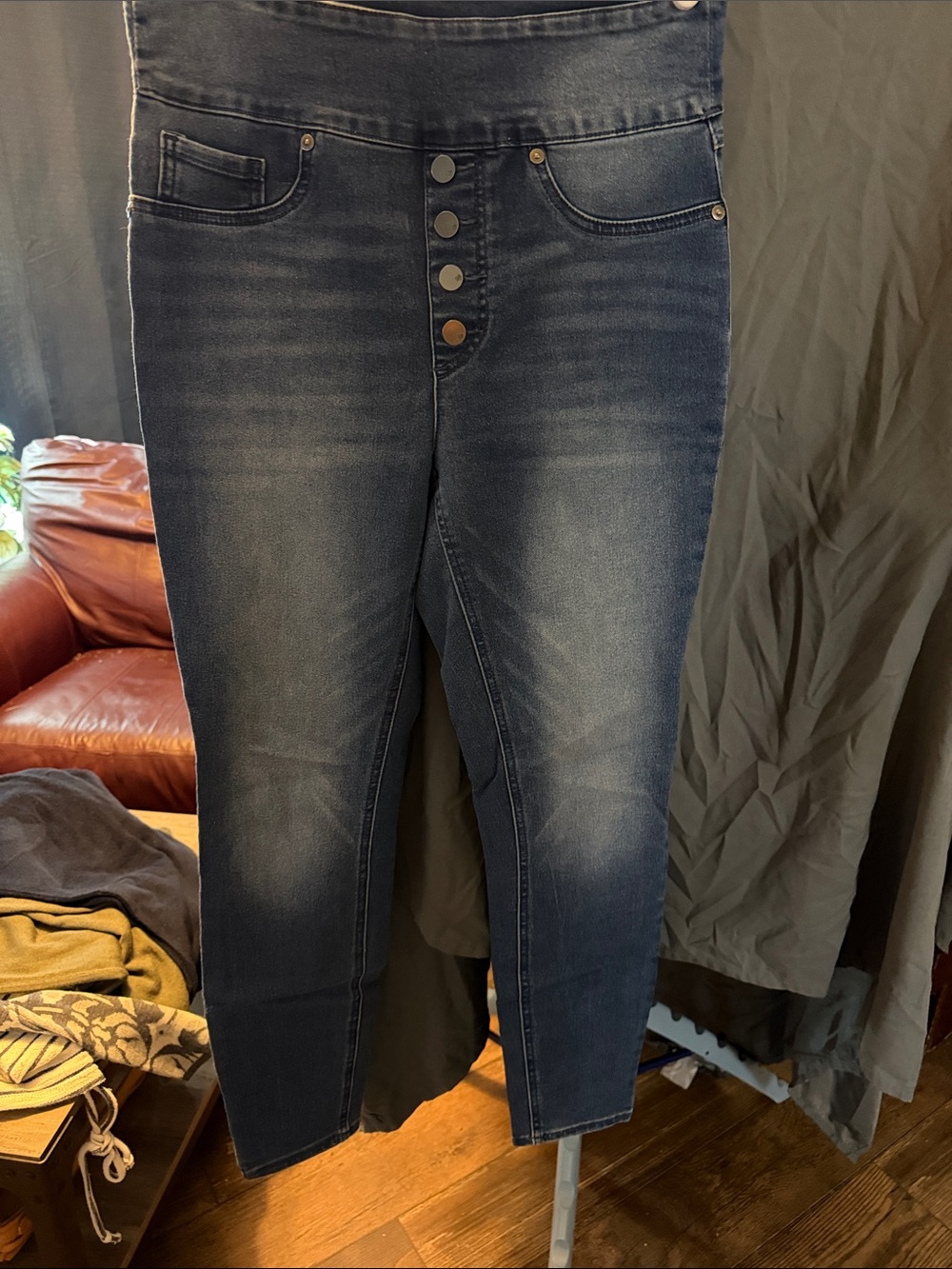 High-Rise Dark Blue Women’s faux Button-Fly Jeans - pull on. Skinny leg